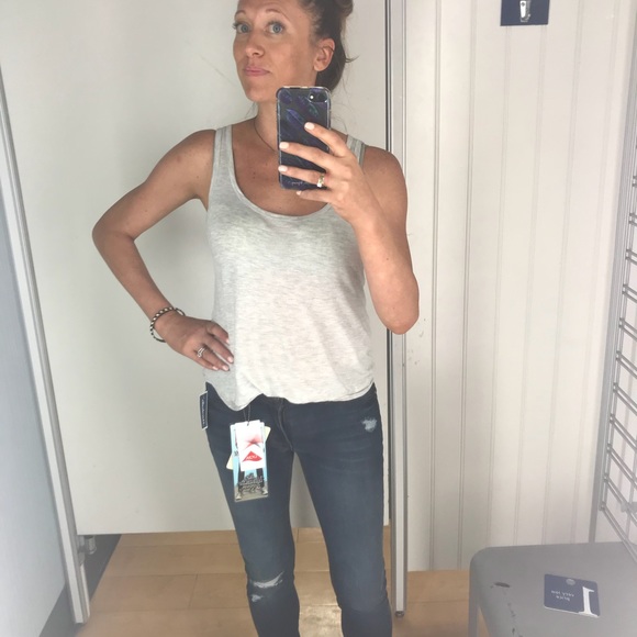 Meet your Posher, Lindsay - Picture 3 of 6